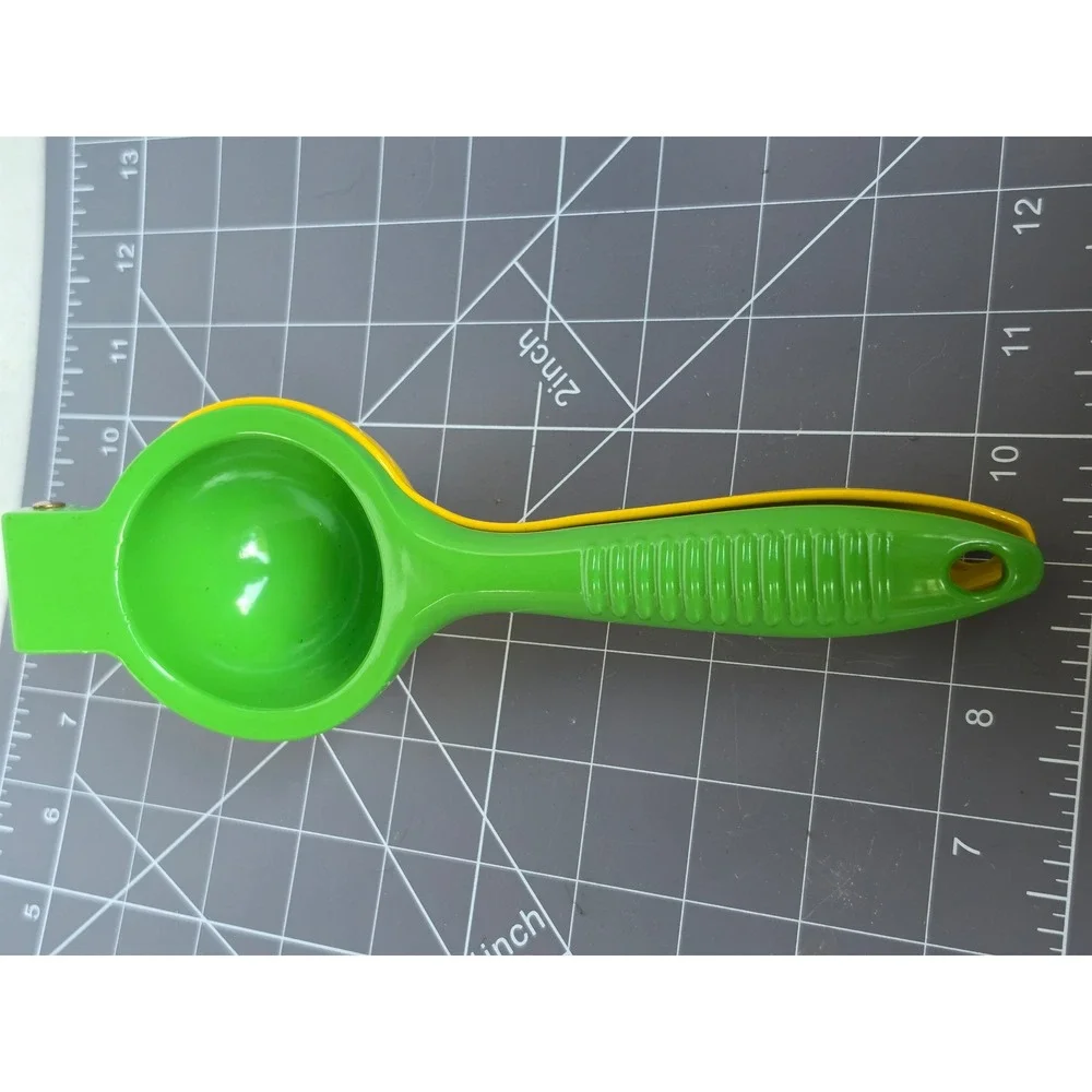 Manual Citrus Juicer Dual Bowl Lemon Lime Squeezer Green Yellow Metal Hand Tool